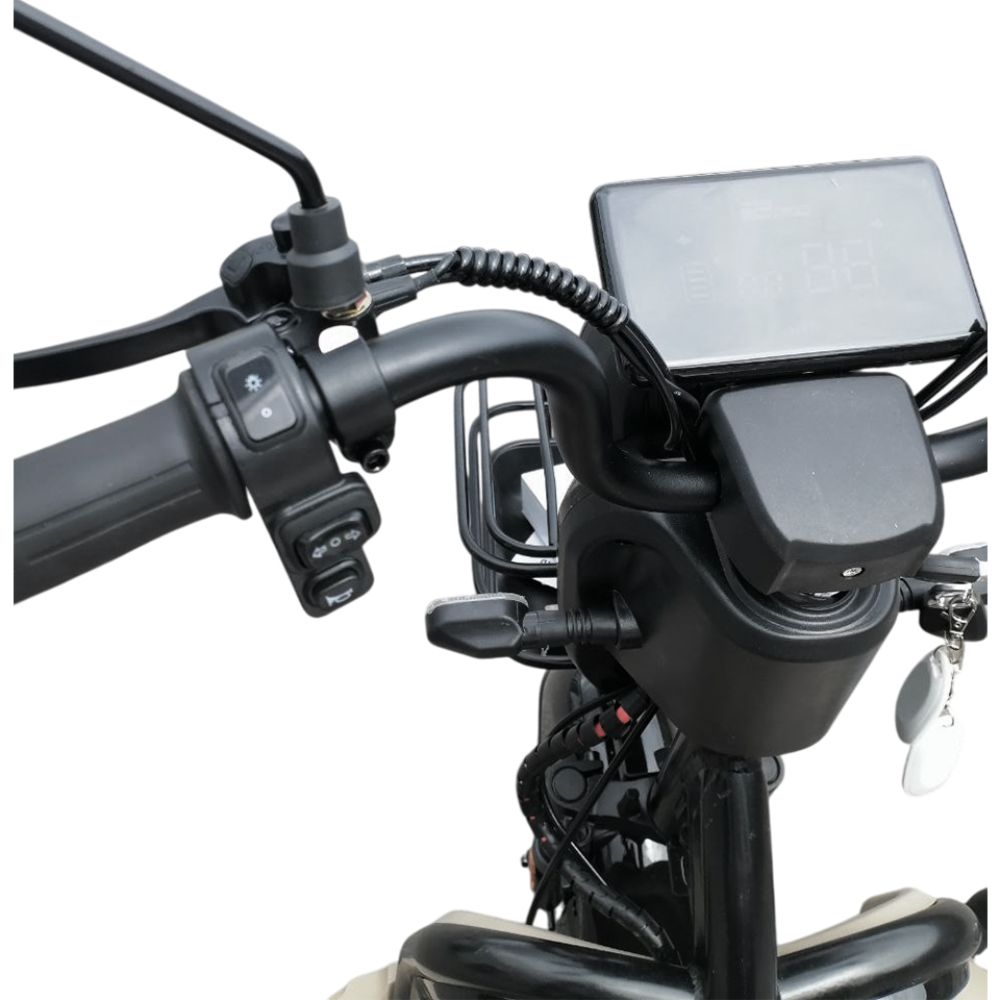 Электроскутер YAKAMA AP-H009-24