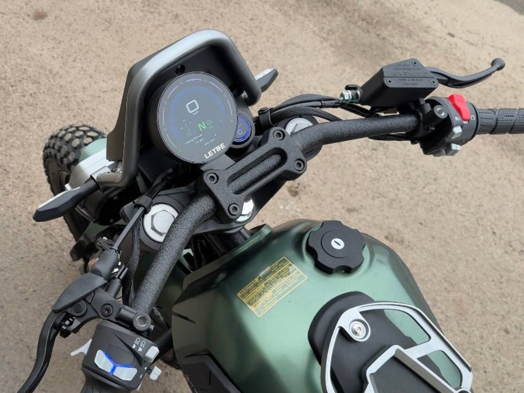 photo_9_2025-11-08_13-34-48